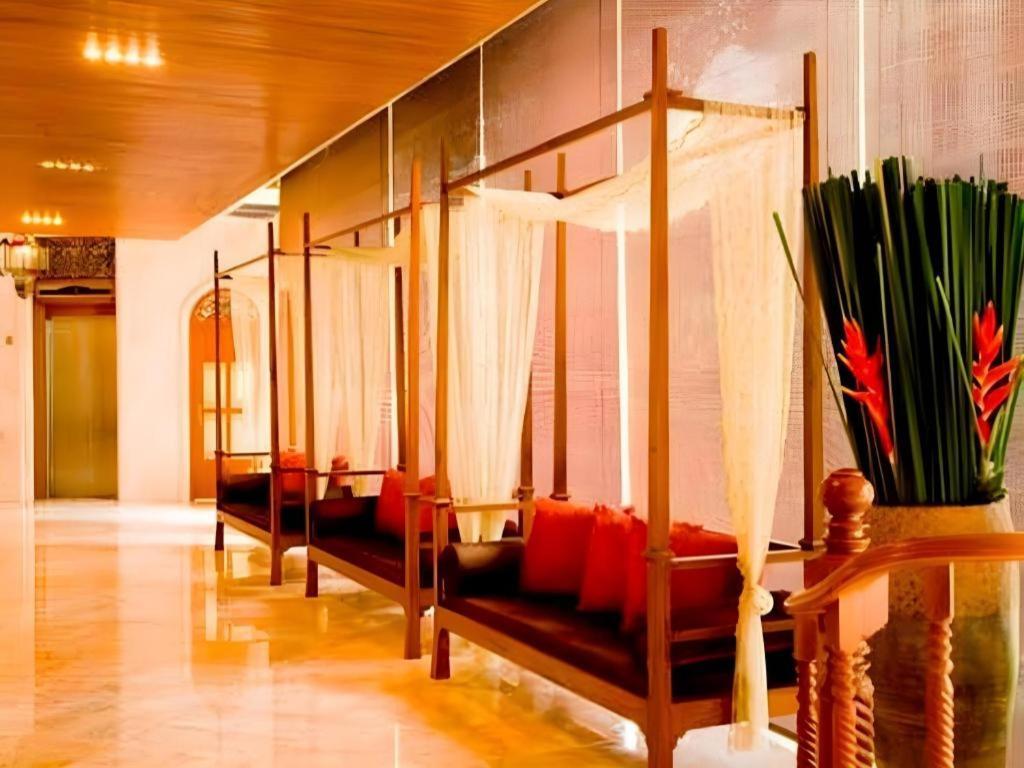 Hotel Jolly &
