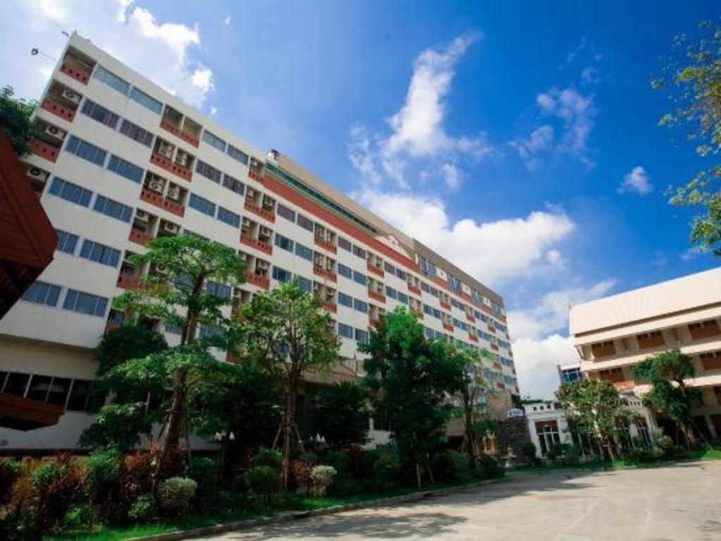 Jolly & Hotel