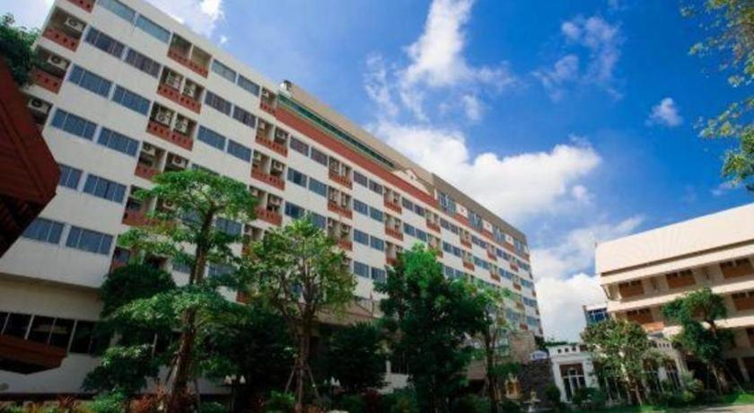 Jolly & Hotel
